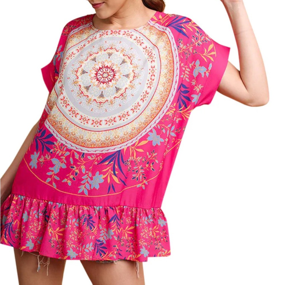 Umgee Short Sleeve Pink Medallion And Floral Print With Ruffle Bottom Hem Size S